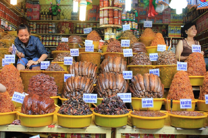 Mắm Châu Đốc là một trong những đặc sản Châu Đốc mà khách du lu lịch không nên bỏ lỡ