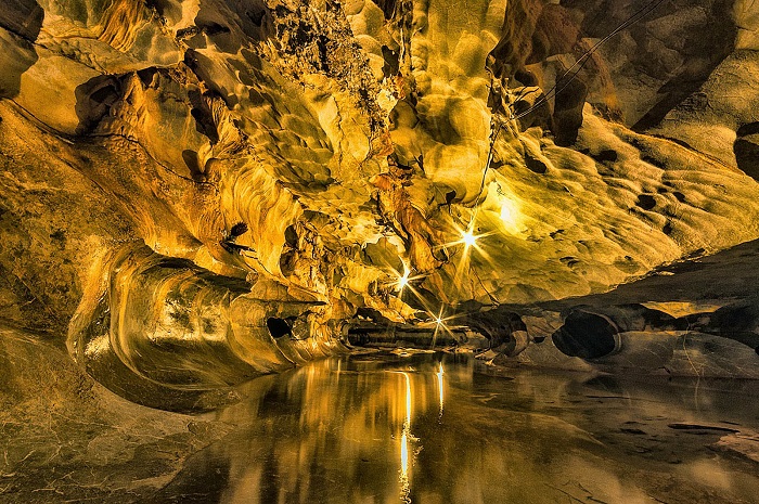 Tourist attractions in Kien Luong - Moso . cave