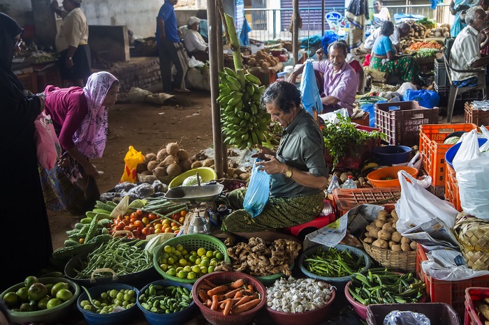 Thực phẩm địa phương Kochi và gia vị Ấn Độ tại chợ địa phương - Du lịch Kochi Ấn Độ
