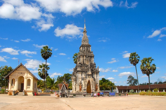 Giới thiệu chùa That Ing Hang Lào