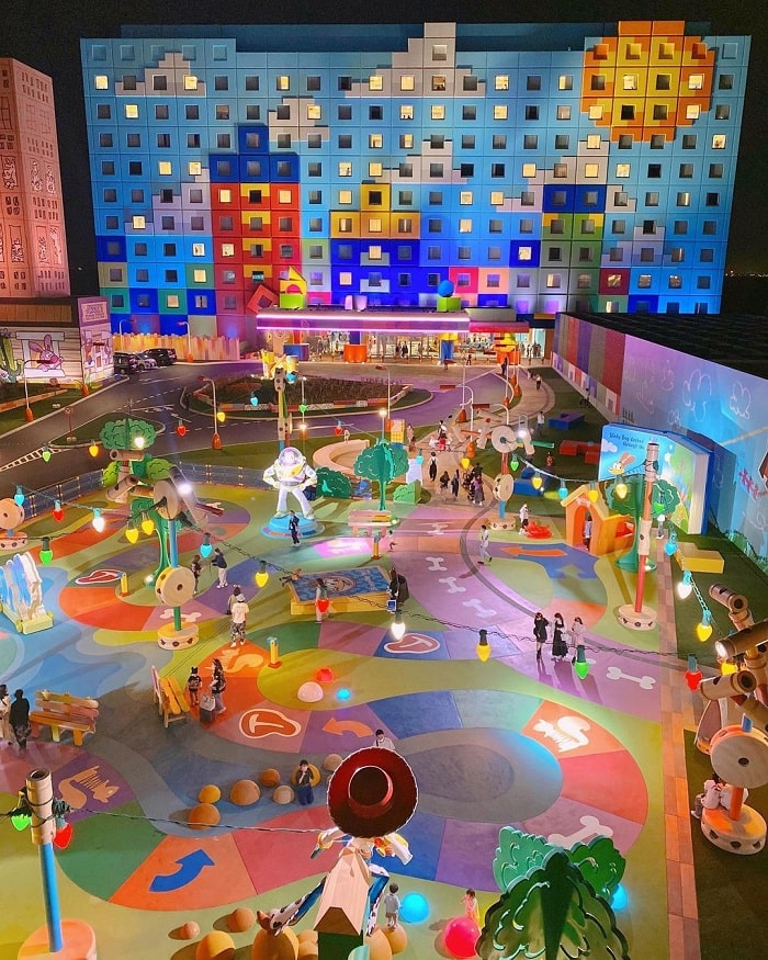 du lịch Nhật Bản 2022 - khách sạn Toy Story