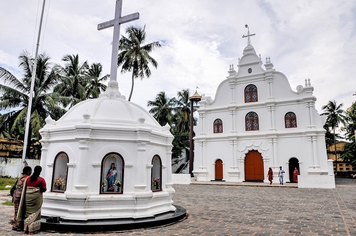Nhà thờ La tinh Công giáo Jeevamatha - du lịch Kochi Ấn Độ