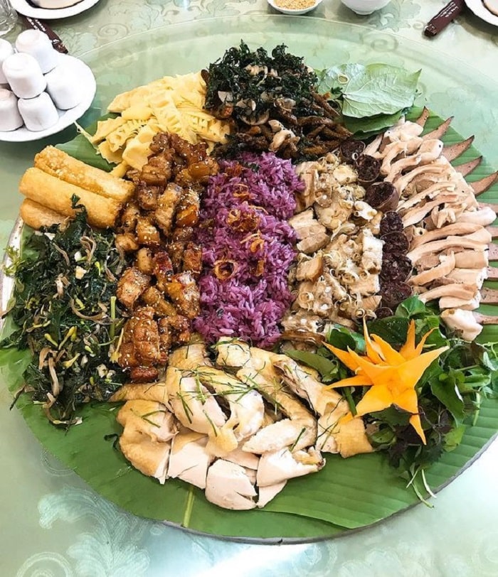 Hoa Binh travel experience - food