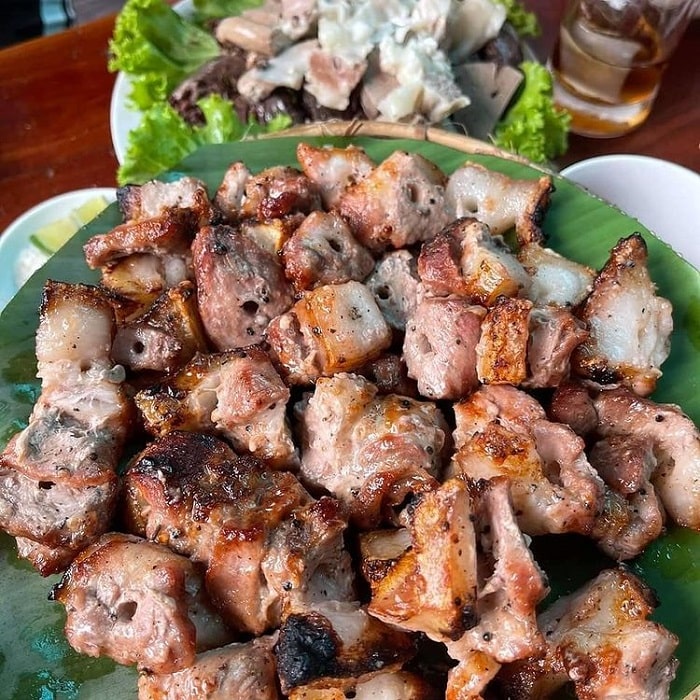 Hoa Binh travel experience - pork man