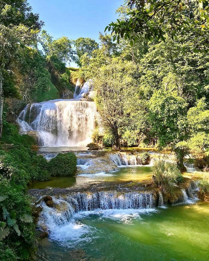 Hoa Binh tourism experience - Mu . waterfall