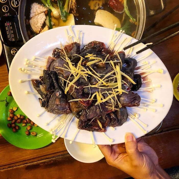 Cách nấu lẩu gà đen Hà Giang 