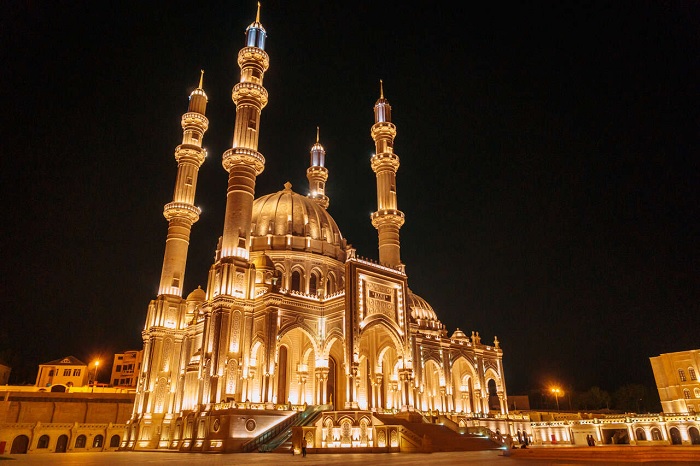 Nhà thờ Hồi giáo Heydar - Kinh nghiệm du lịch Azerbaijan