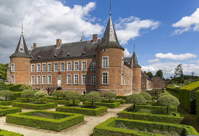 Top những lâu đài đẹp ở Bỉ - Lâu đài Alden Biesen 