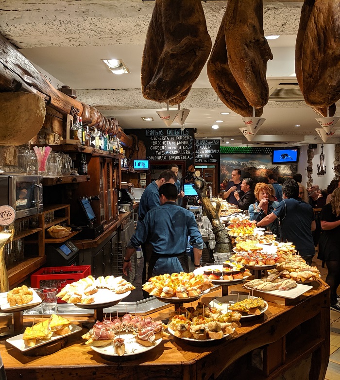 Một nhà hàng Pinxtos ở San Sebastián - 10 trải nghiệm ẩm thực hàng đầu thế giới