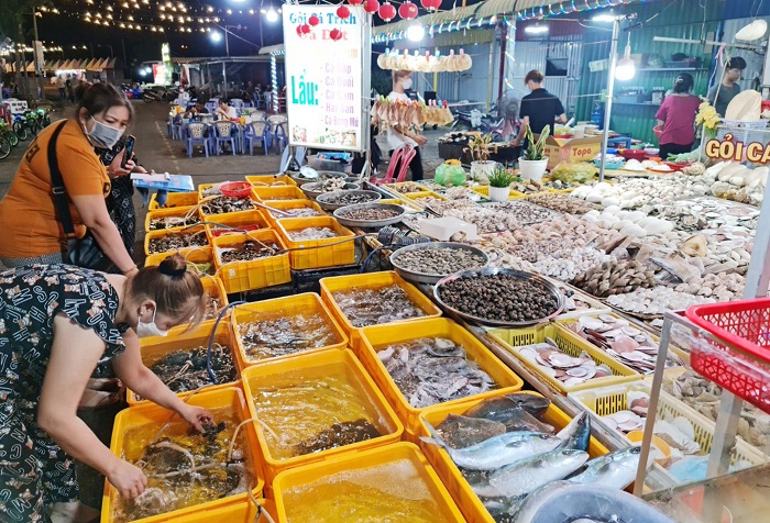 Các quán ăn đêm ngon nhất Hà Tiên - chợ đêm