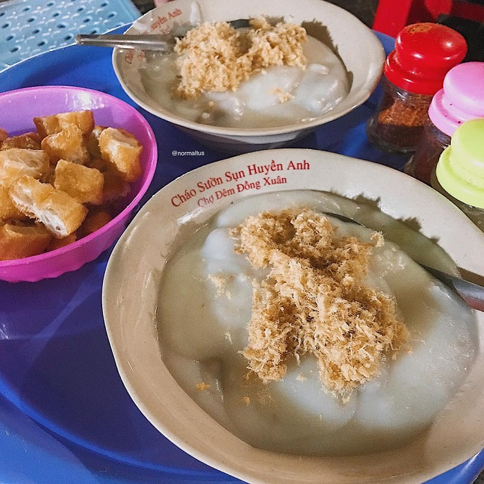 Hanoi night restaurant - Huyen Anh cartilage rib porridge