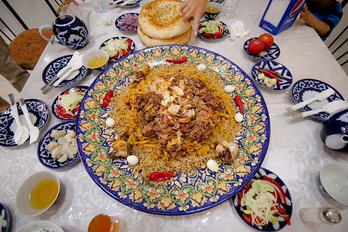 Món plov - ẩm thực Uzbekistan