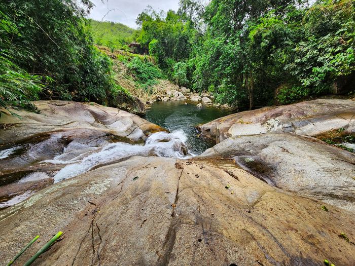 Dak Nong Granite is a sliding waterfall