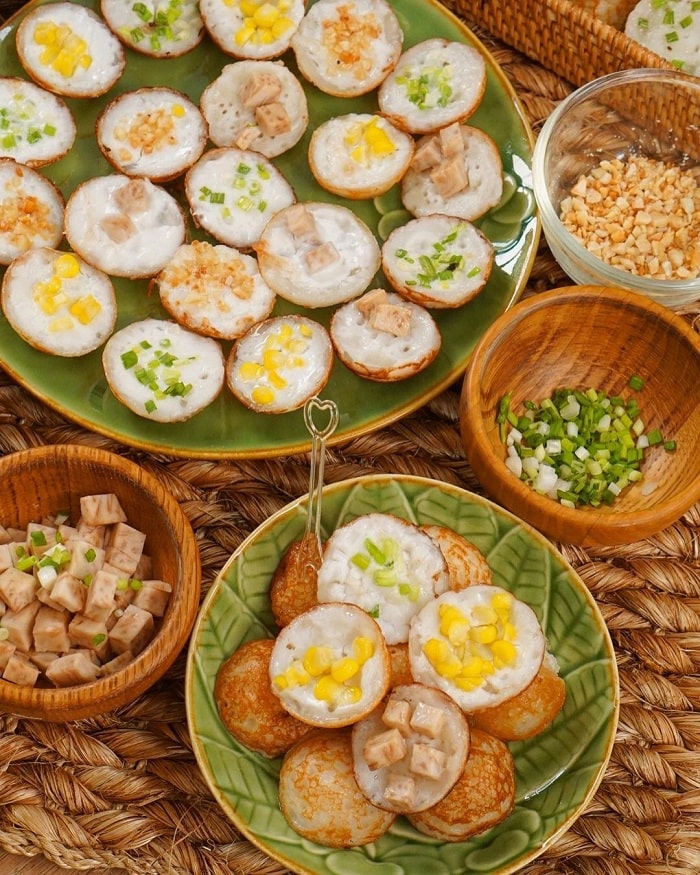 Bánh dừa nướng là món tráng miệng ngon ở Thái Lan