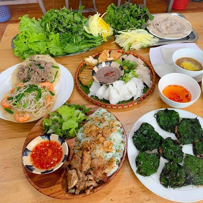 Nam Hien jumping shrimp pancake - Delicious pancake restaurant in Da Nang