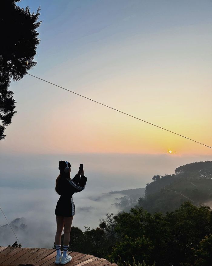 The ideal time to hunt clouds in October in Da Lat