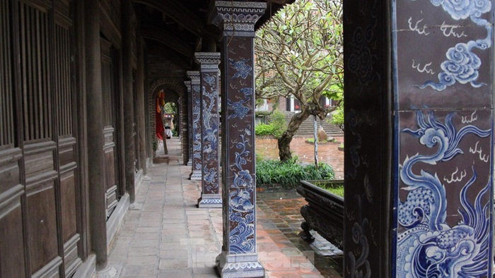 Tieu Dao Bat Trang pagoda - material