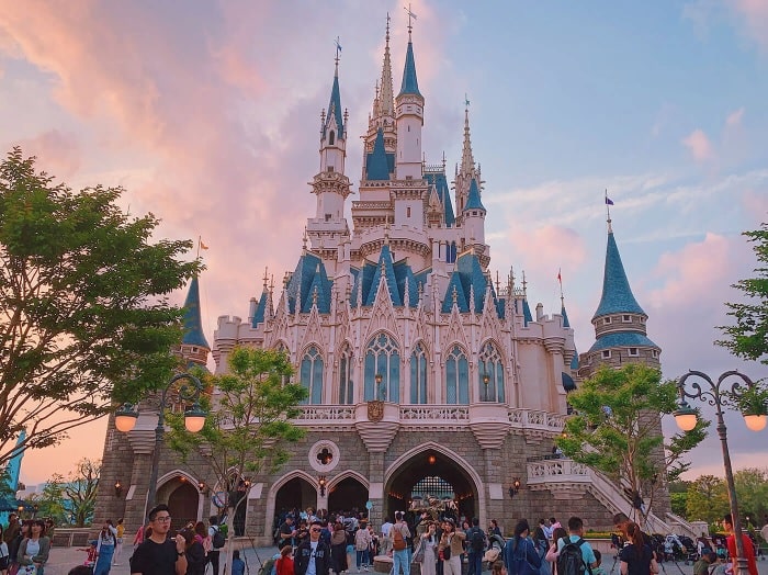 công viên giải trí nổi tiếng nhất Nhật Bản - Tokyo Disneyland