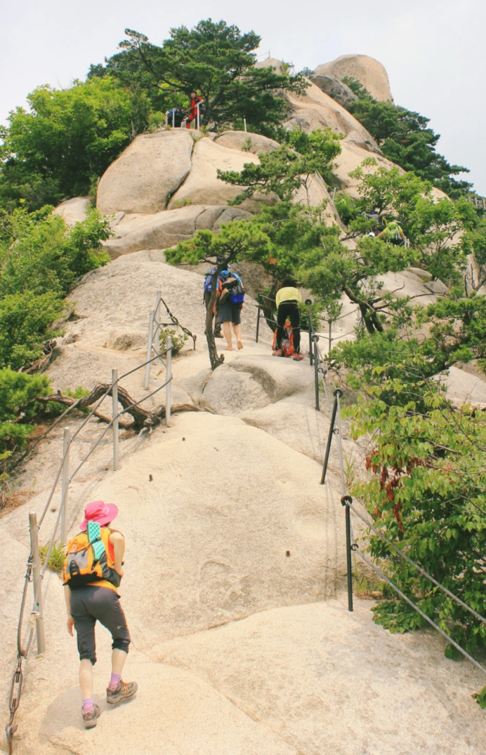 Hành trang chuẩn bị khi chinh phục cung đường leo núi tại Seoul 