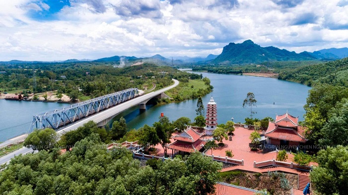 The Martyrs' Memorial Temple next to Long Dai ferry wharf is a historical tourist destination in Quang Binh that you should visit once 