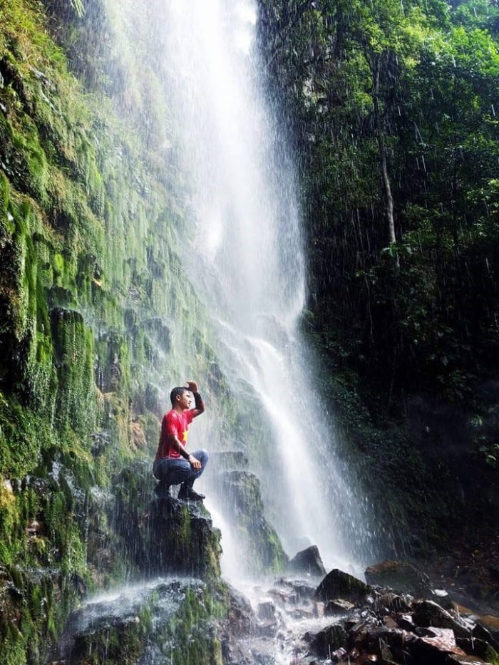 Luc Nam tourist destination - Giot waterfall