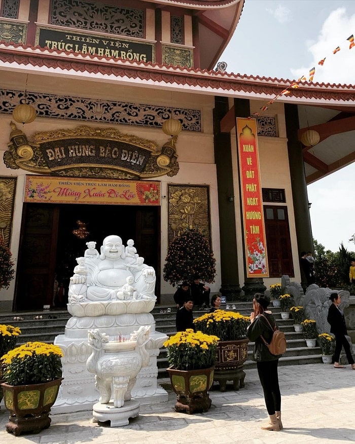 Spiritual tourist destination in Thanh Hoa - Truc Lam Ham Rong Zen Monastery