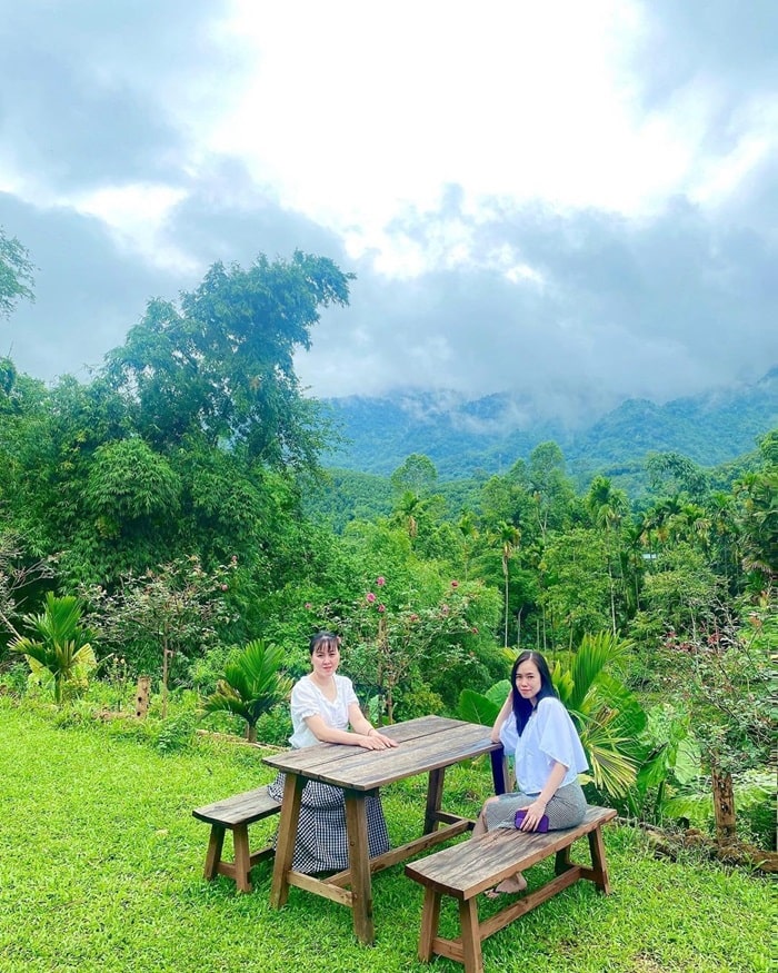 Tan Lac Hoa Binh tourist destination - relax