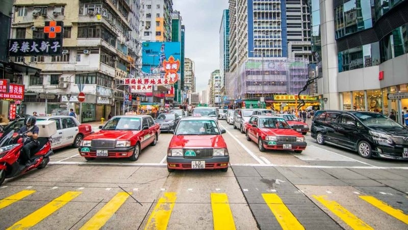 Những điều cần biết khi du lịch Hồng Kông - di chuyển bằng taxi