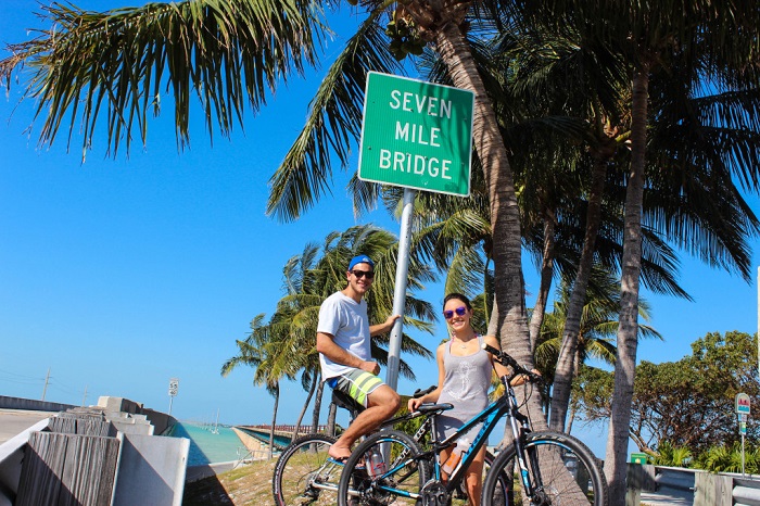 Đạp xe trên cầu - Cầu Bảy Dặm ở Florida
