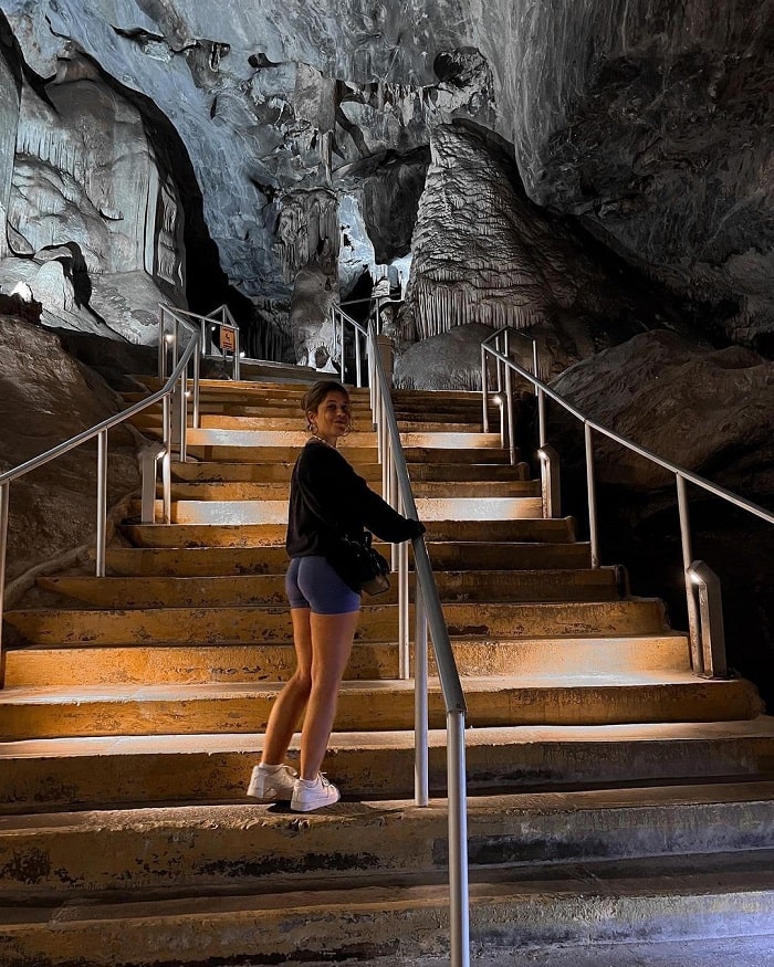 Check in hang động Cango Nam Phi