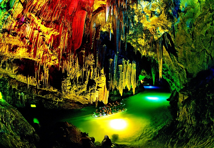 Tham quan hang nước Benxi Liêu Ninh