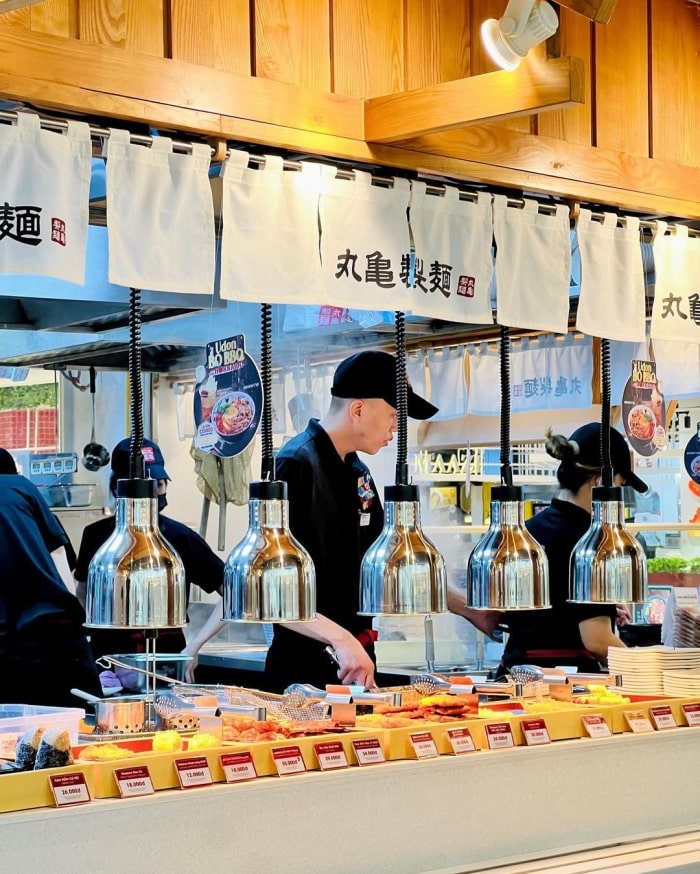 kinh nghiệm đi Lotte Mall Tây Hồ - khu ăn uống