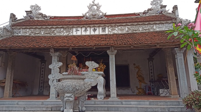 Hoa Lu Ninh Binh travel experience - Phat Kim temple