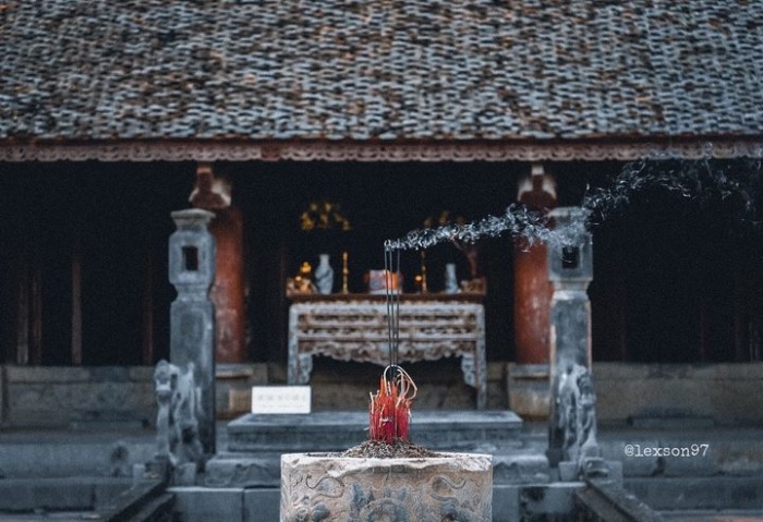Hoa Lu Ninh Binh travel experience - King Dinh temple