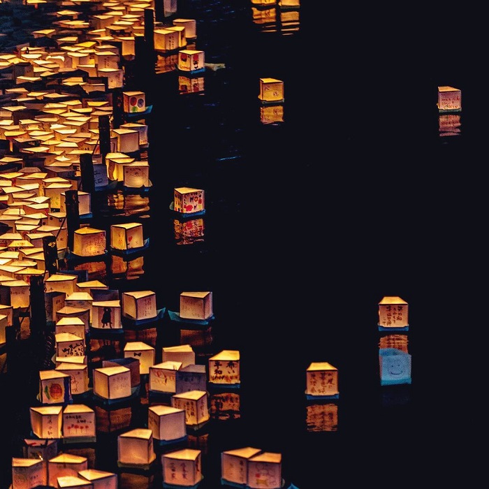 Toro Nagashi là lễ hội đèn lồng trên thế giới rất được du khách yêu thích