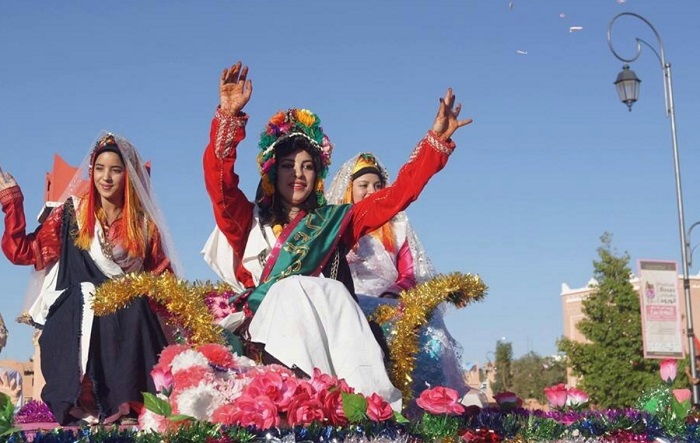 Lễ hội hoa hồng ở thung lũng hoa hồng Maroc
