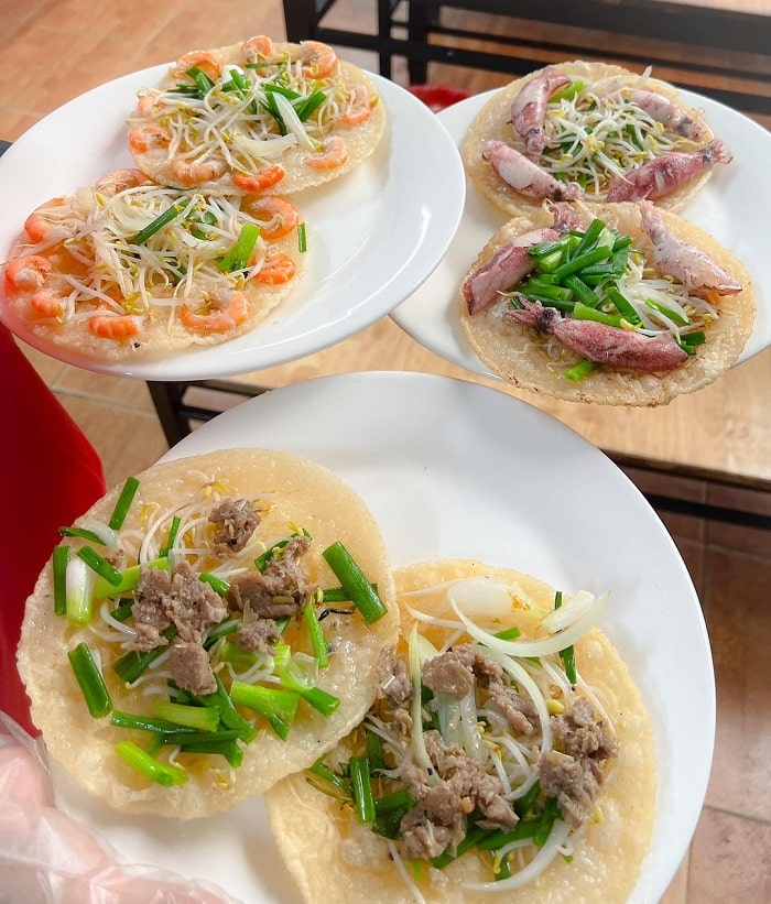 Nam Hien jumping shrimp pancake - Delicious pancake restaurant in Da Nang