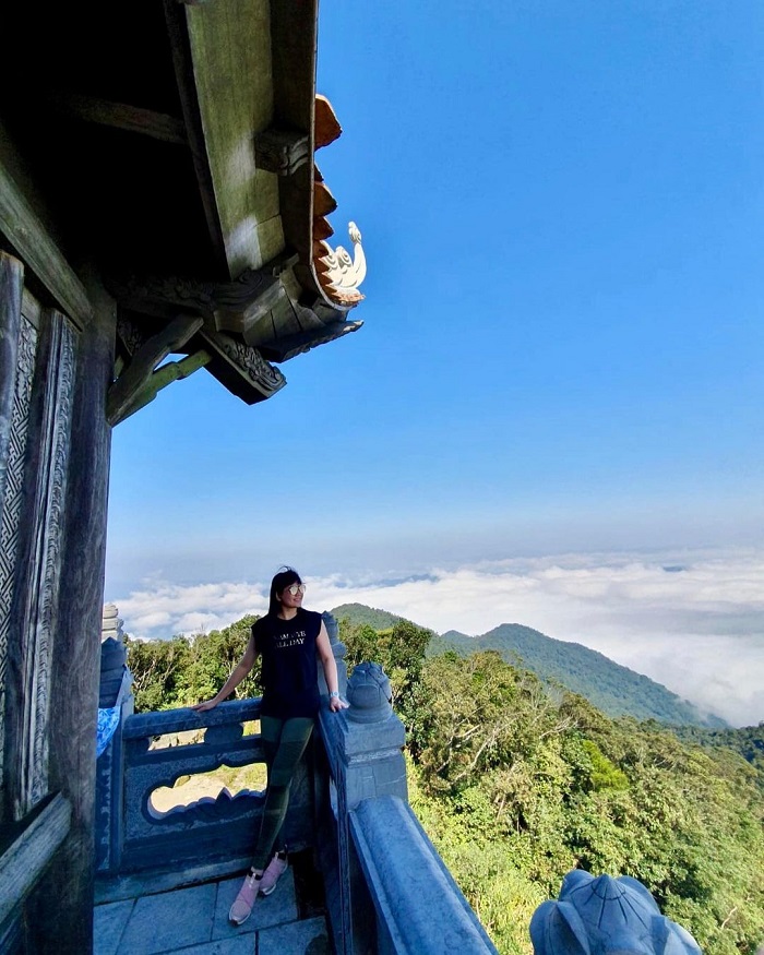 Linh Phong Thiền Tự là ngôi chùa trên núi ở Việt Nam có quang cảnh đẹp