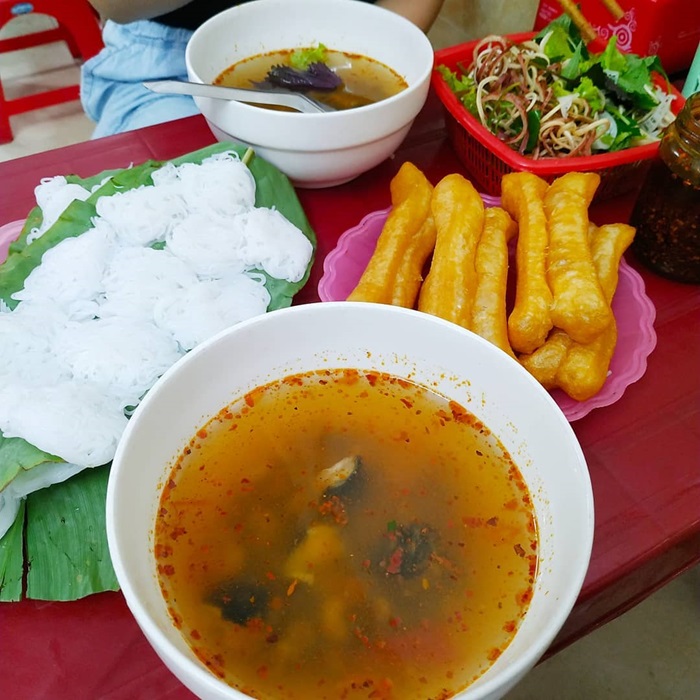 Hanoi cold snail noodle shop - Dang Dung