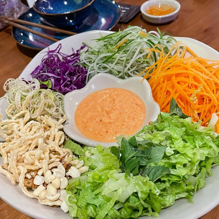 Delicious vegetarian restaurant in Hai Phong - Mahamaya Vegetarian