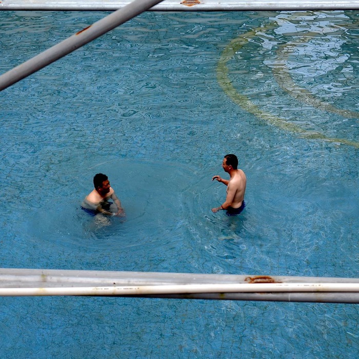 Yangpachen Hot Springs là suối nước nóng tự nhiên trên thế giới có bồn tắm ngoài trời và trong nhà