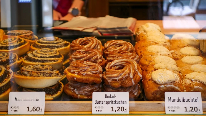 du lịch Leipzig - Hãy thử bánh ngọt tươi tại Backstein Bäckerei. 