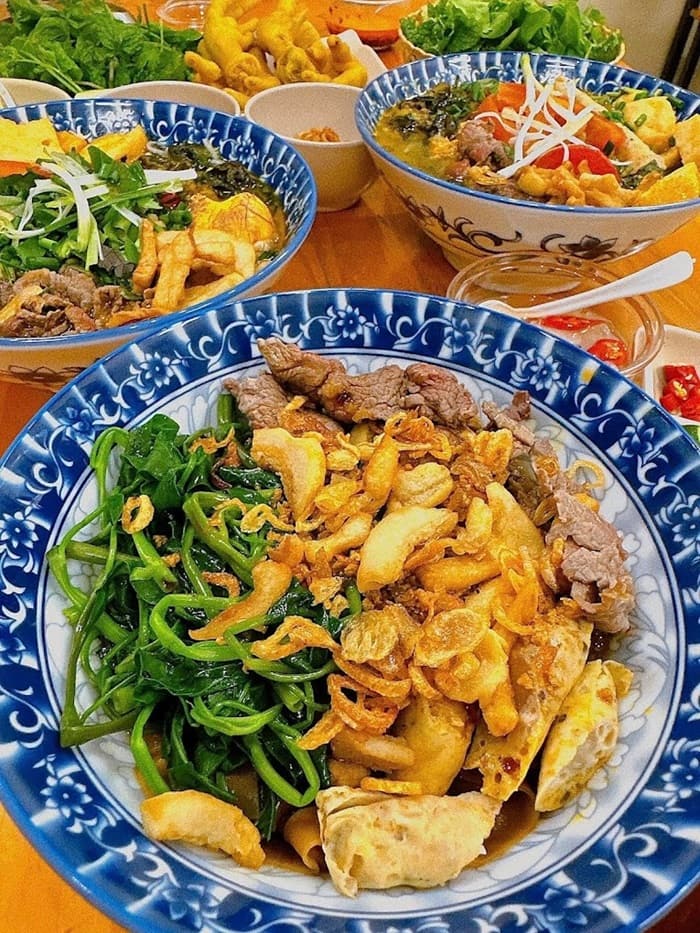 địa điểm ăn vặt tại Hạ Long - SAM SAM