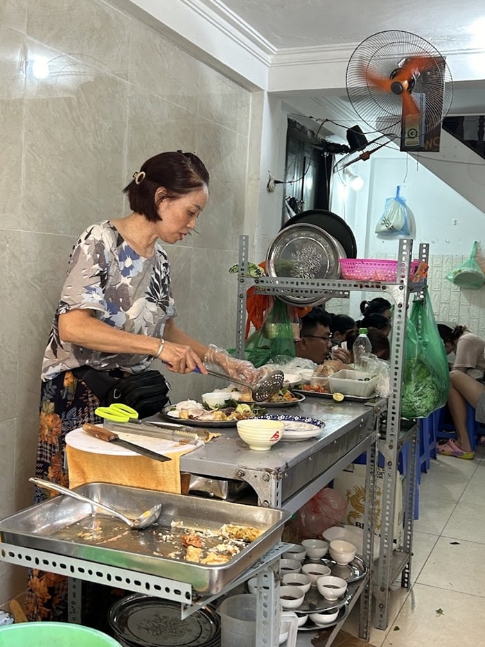 quán bún đậu ngon Hà Nội - Cô Hoa