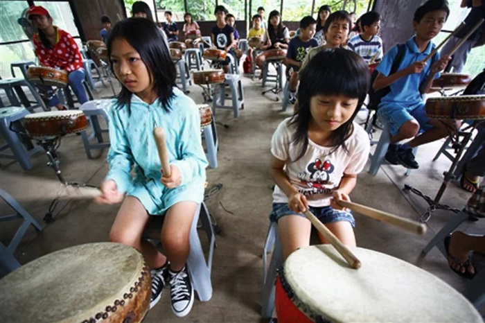Hội thảo và lớp học là điểm tham quan không thể bỏ qua khi đến làng văn hoá Ten Drum