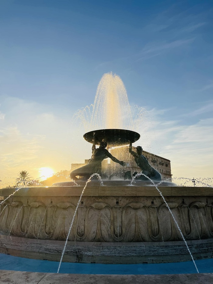 Tham quan đài phun nước Triton - thủ đô Valletta Malta