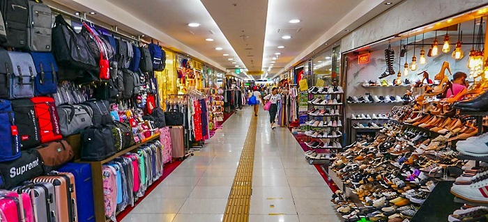 Khám phá Trung tâm mua sắm ngầm Myeongdong là việc cần làm khi đến phố Myeongdong Seoul