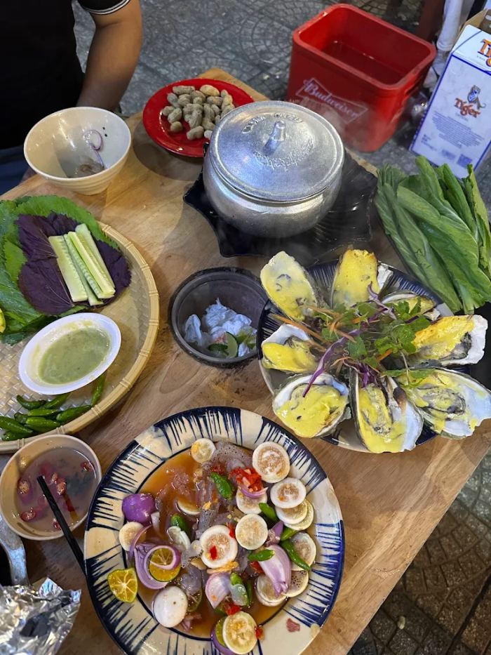 quán ăn khuya ở Đà Nẵng quán Dân Dã