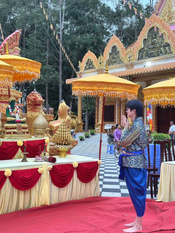 Lễ dâng y Kathina của người Khmer
