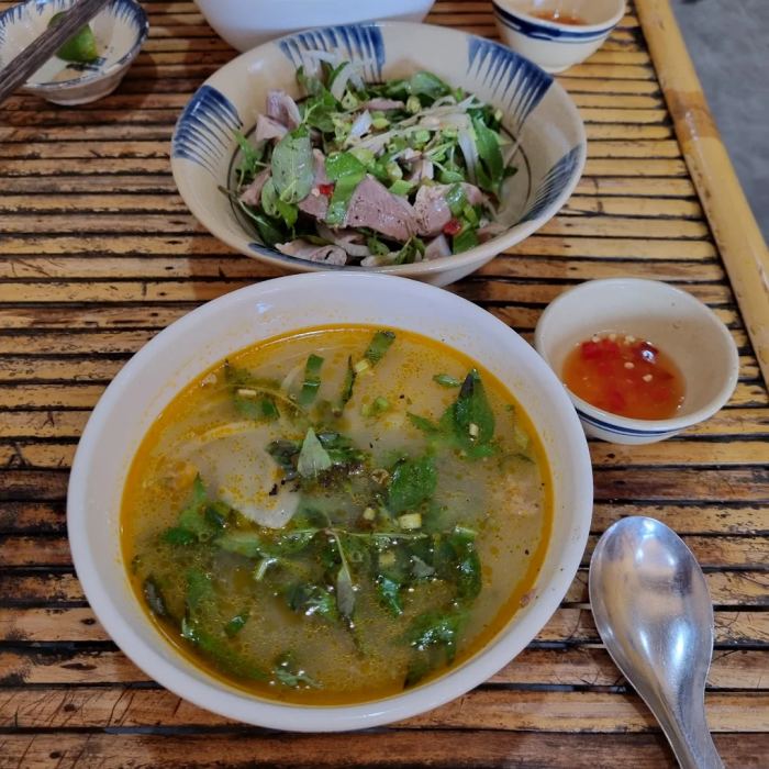 quán cháo lòng ngon ở Đà Nẵng Mạ Thê